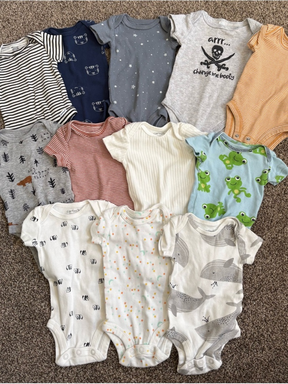 Baby boy clothes lot (size newborn) - Picture 5 of 13